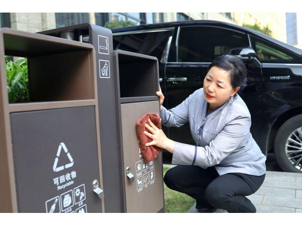 日常保潔外包的五大優勢，為何越來越多的企業選擇外包保潔？